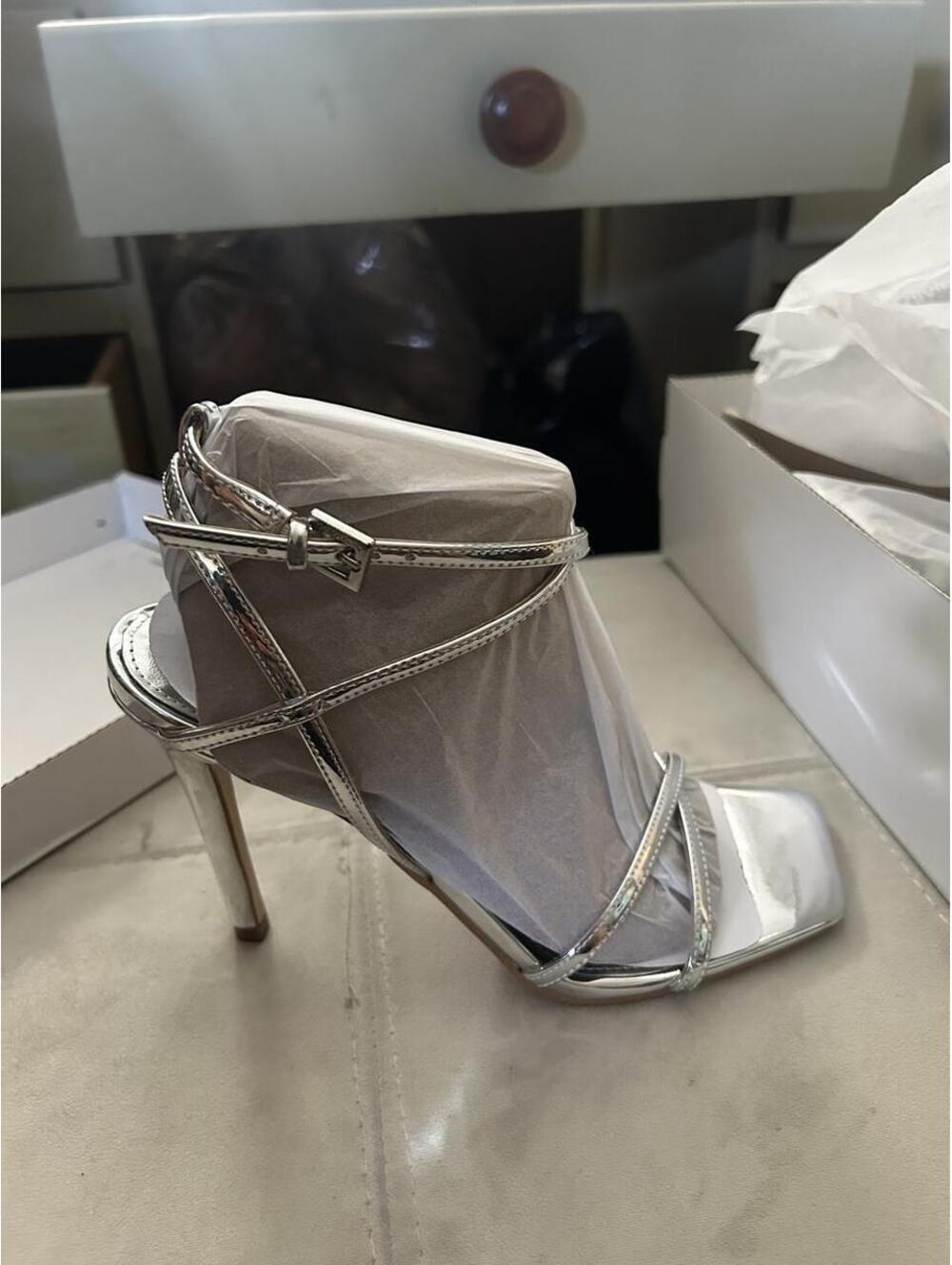 Calvin Klein Silver Metallic Tegin sandal, size 9.5. New in the box